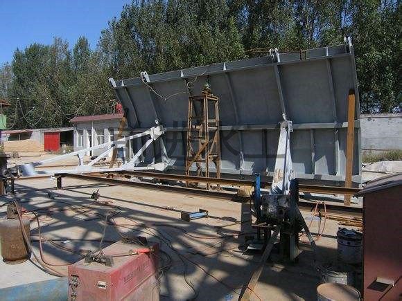 臥式水力翻板閘門設計廠家包安裝